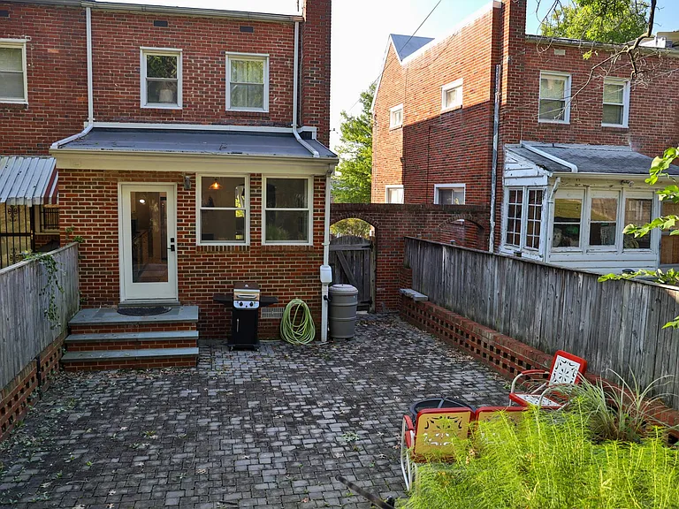 6131 1st Pl NE — Photo 34