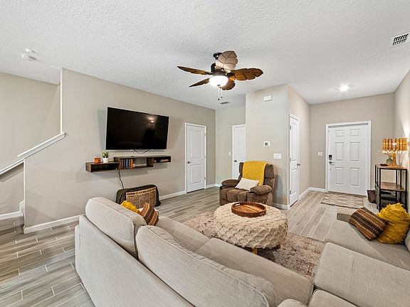 5th image of 2593 Sandy Dune Dr #1