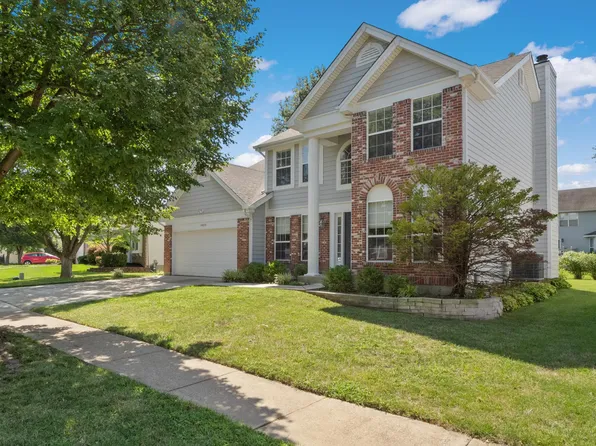 16826 Crystal Springs Dr, Chesterfield, MO 63005