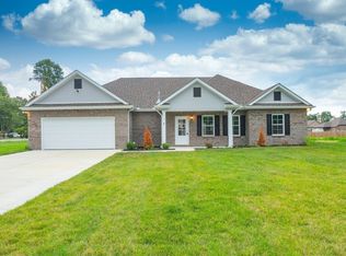 17 Pinnacle Point Ln, Tullahoma, TN 37388