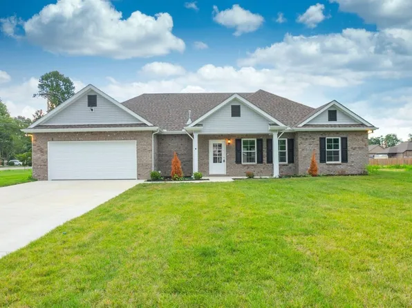 17 Pinnacle Point Ln, Tullahoma, TN 37388