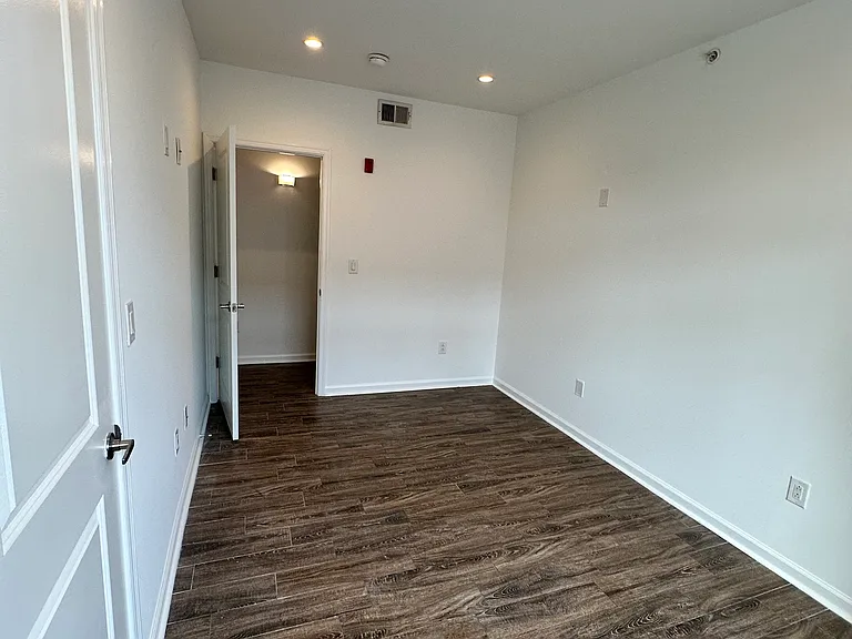 1128 S 19th St #B — Photo 6