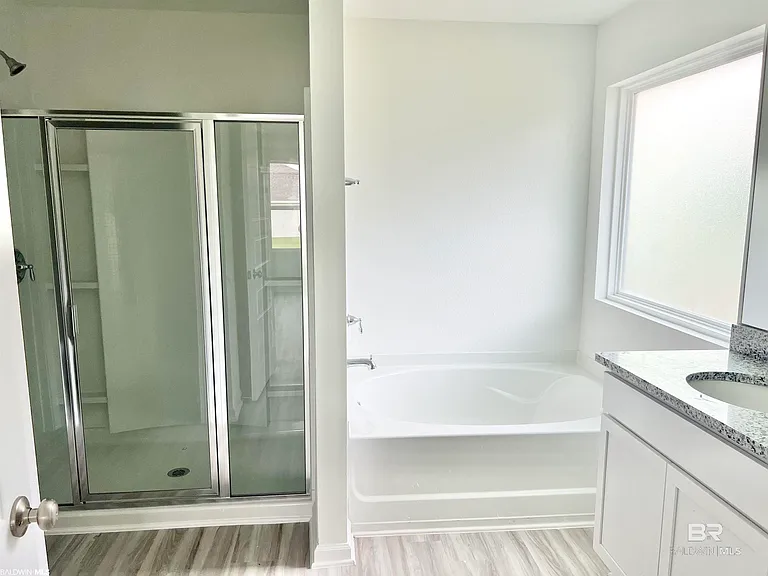 428 Winters Ave — Photo 13