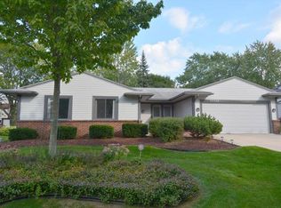 22828 Heatherbrae Way, Novi, MI 48375