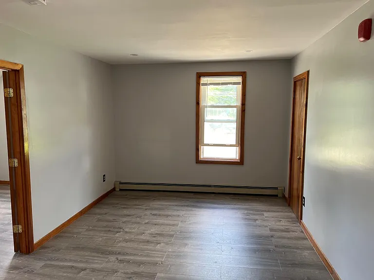 8 Boston Rd #2R — Photo 6