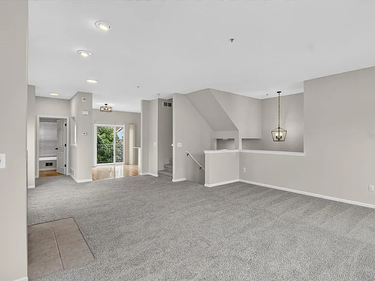 379 Cherry Orchard Rd — Photo 3