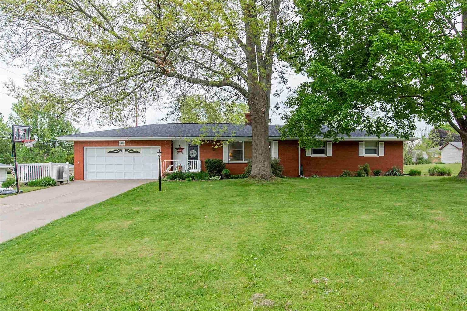 5416 Raleigh Dr photo 1