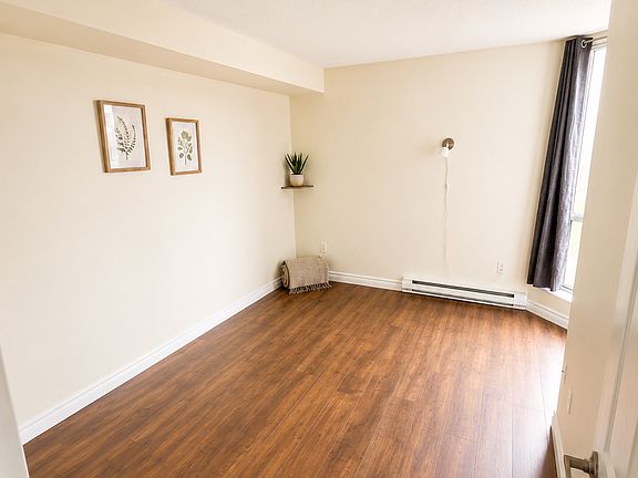 5th image of 130 Allard St
