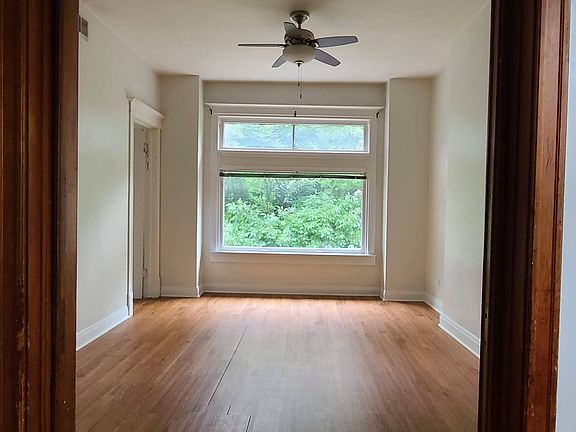 3rd image of 2436 N Maplewood Ave APT 2F