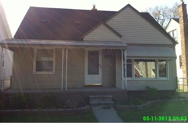 1st image of 19118 Wood St
