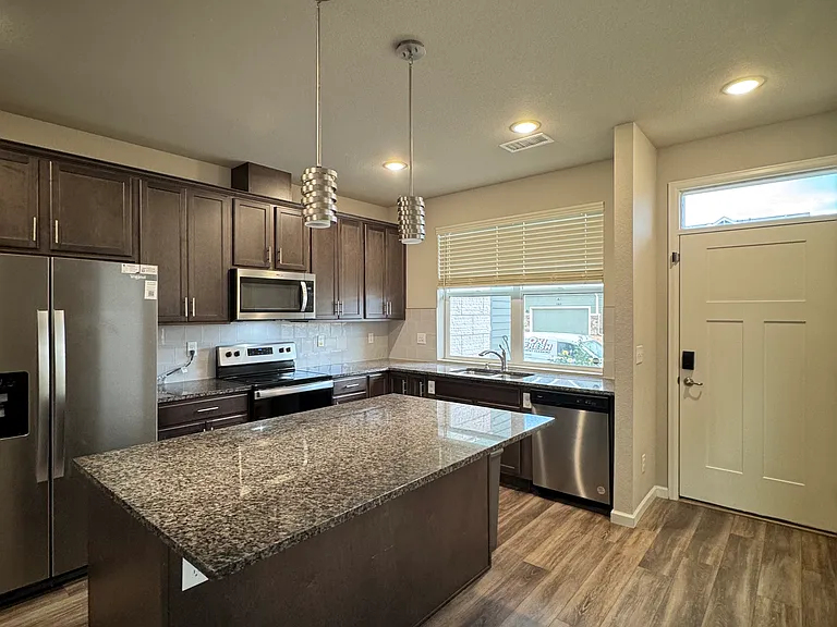 775 Great Plains Ave — Photo 2