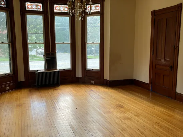 277 River St, Bethel, VT 05032