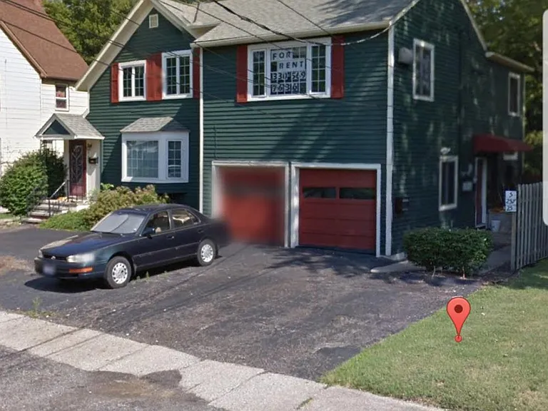 253 E Bridge St — Photo 2