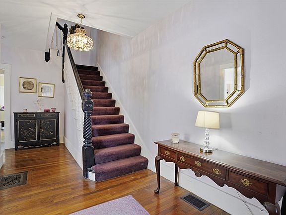 5th image of 6 Eight Gibbon Ave