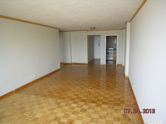 4th image of 61-20 Grand Central Pkwy #C907