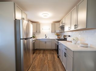 51 Roycraft Rd, Manchester, NH 03103