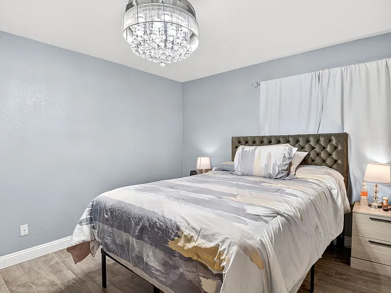 7520 Bowles Dr — Photo 11