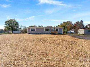 1425 Shinnville Rd, Cleveland, NC 27013