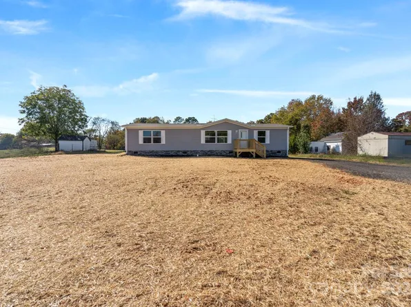 1425 Shinnville Rd, Cleveland, NC 27013