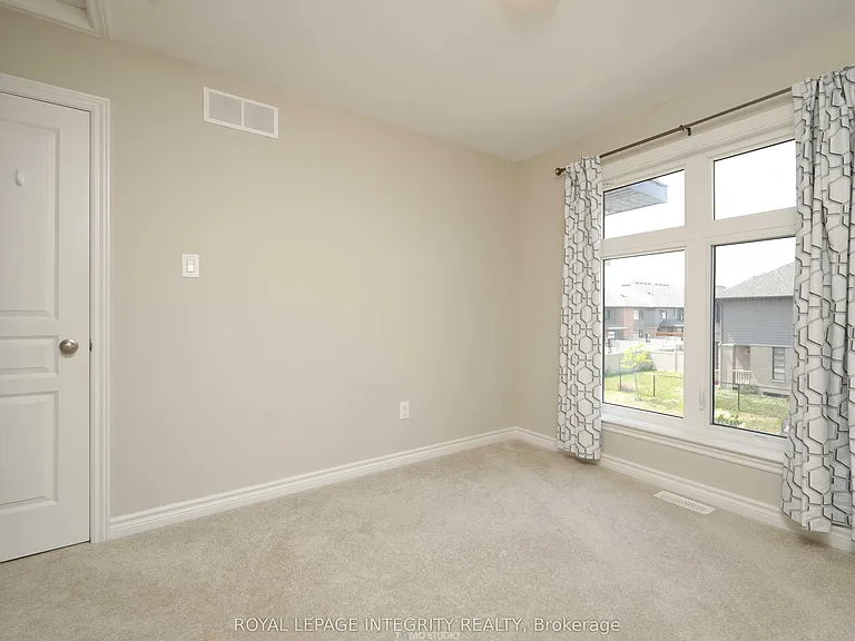 446 Markdale Ter — Photo 31