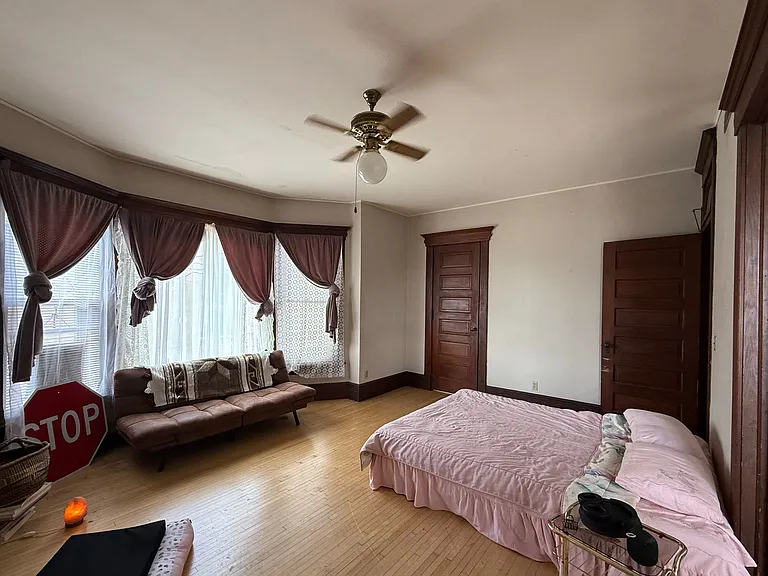 52 E Court St #3E — Photo 11