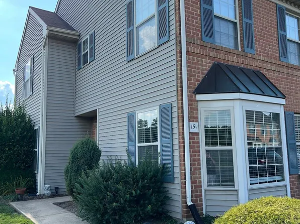 151 Melrose Ln, Lancaster, PA 17601