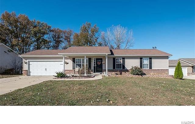 1st image of 55 Parkway Dr