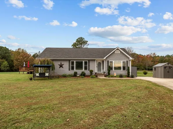 1185 Old Nashville Hwy, McEwen, TN 37101