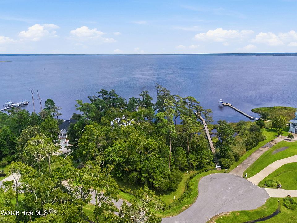 1st image of LOT 6 Commodore Point