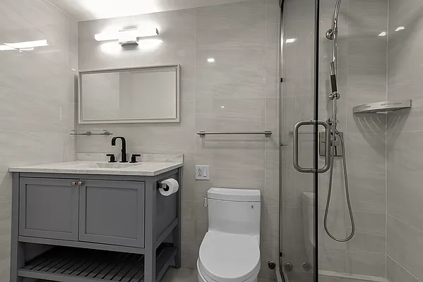 Sold by Digs Realty Group | media 18