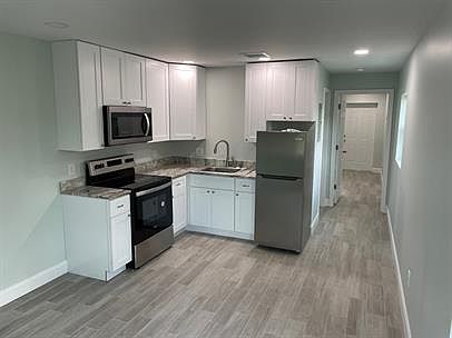 2nd image of 328 SE Martin Luther King Junior Blvd