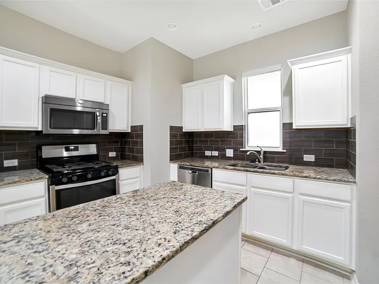 106 Gambel Oak Way — Photo 7