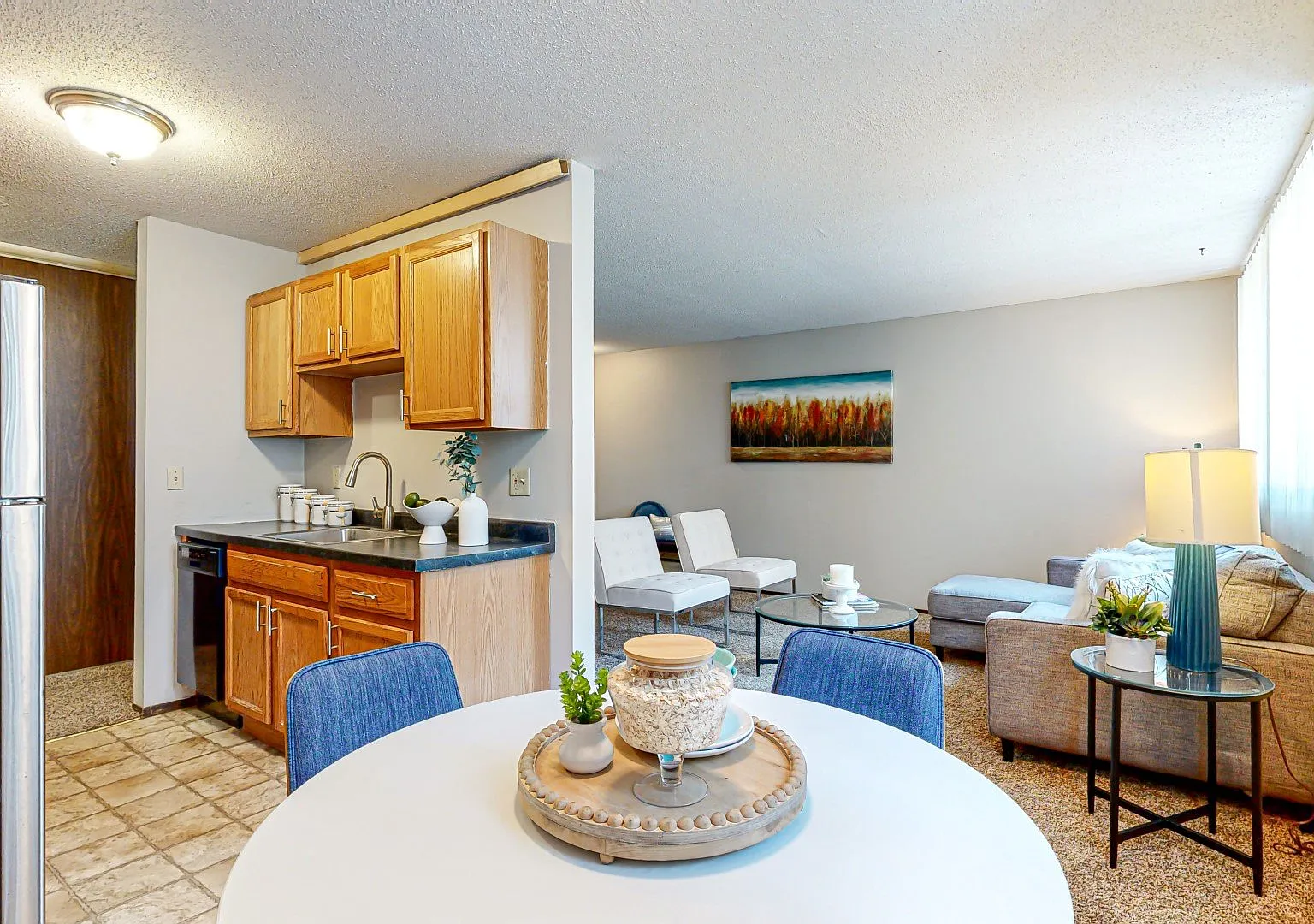 624 Huron Apartments — Photo 3
