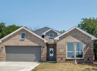 100 Baldwin St, Red Oak, TX 75154
