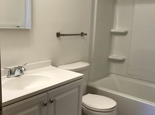 649-651 Northwood Ct, Kendallville, IN