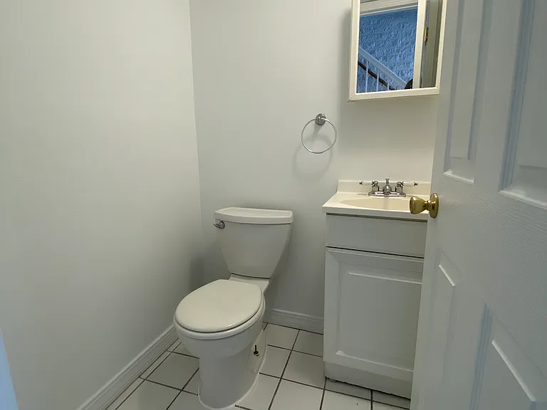 135 Floral Ave — Photo 3
