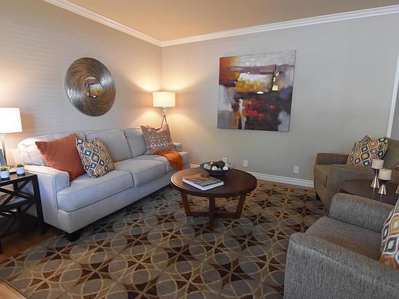3rd image of 1640 Amberwood Dr Unit I