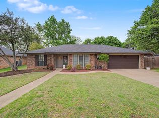 3501 Jasmine Trl, Arlington, TX 76017