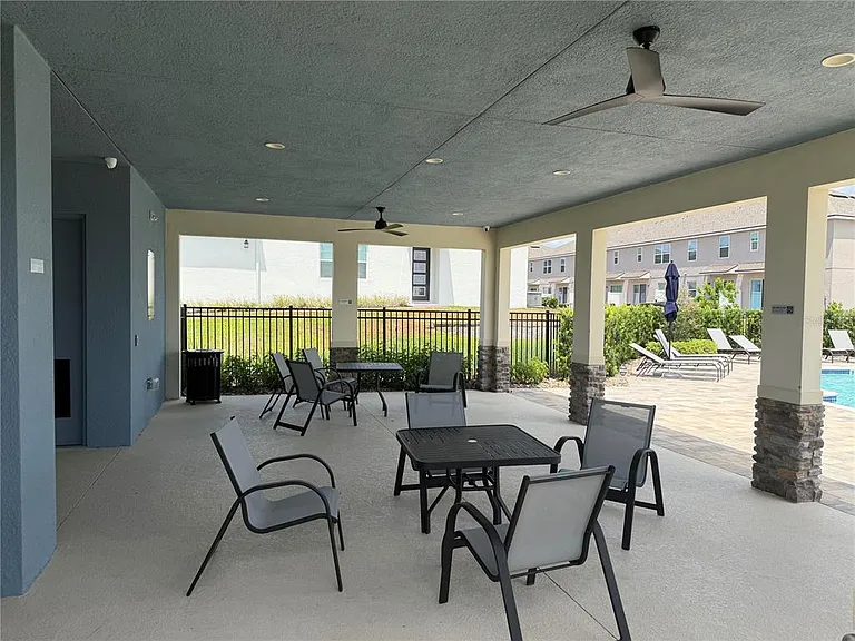 1106 Seaside Mist Trl — Photo 40