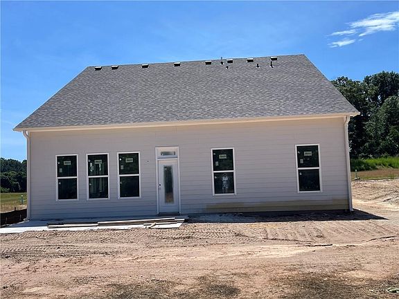 5th image of 1972 Assembly Cir Lot 104
