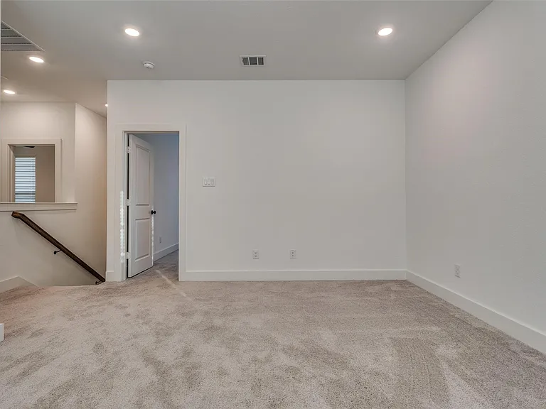5411 Grand Ave — Photo 29