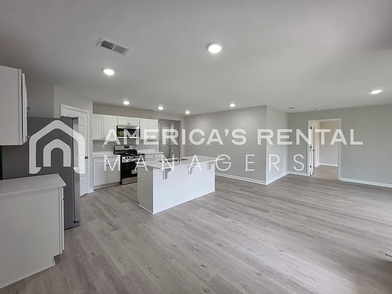 10304 Squires Way — Photo 33