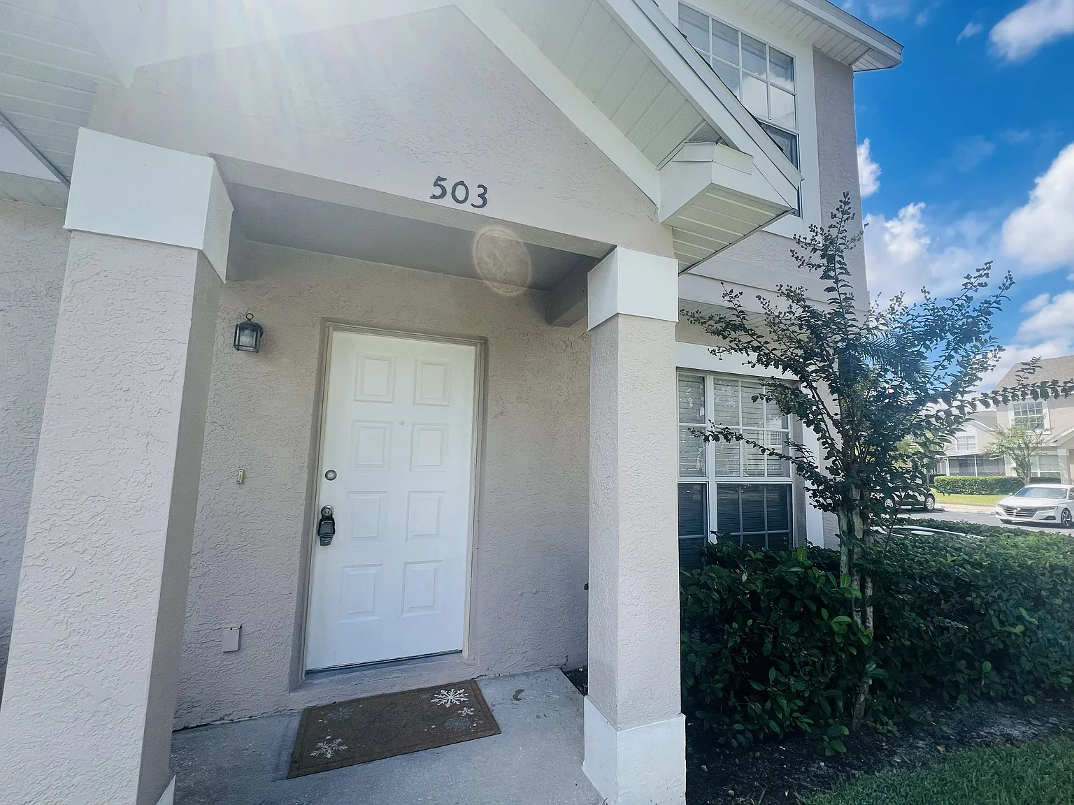 3 bed, 2.5 bath, 1500 sqft, $1,900 — Photo 2