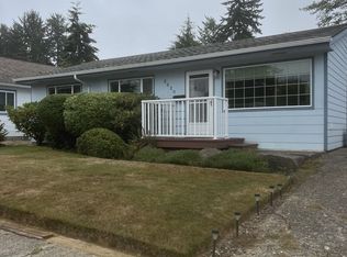 2220 Arthur Dr, Reedsport, OR 97467