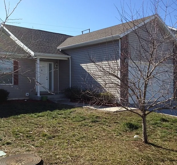 563 Van Buren Rd — Photo 3