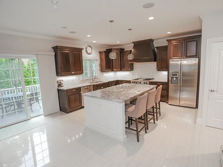 296 Forest Rd — Photo 8