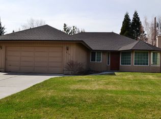 210 N Lisa Ln, Yakima, WA 98908