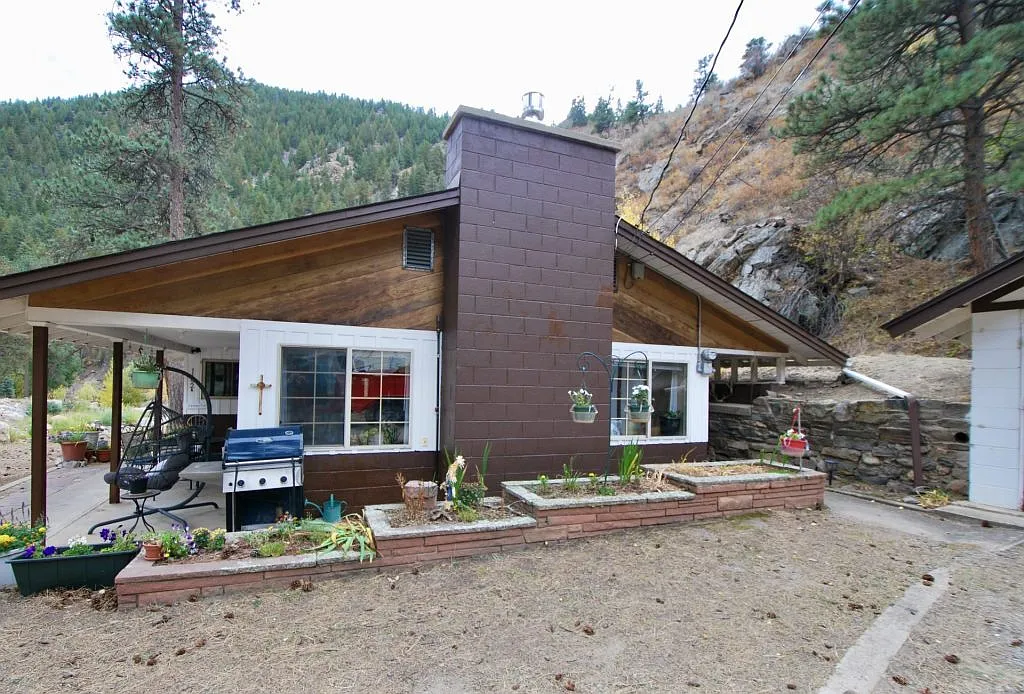 2 bed, $2,500 — Photo 1