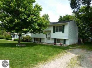 708 N Cooley St, Mount Pleasant, MI