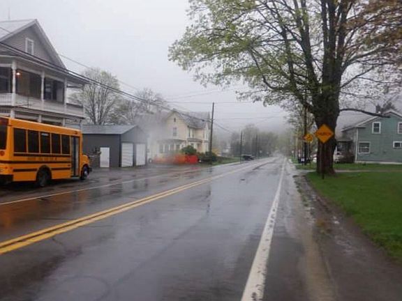 Exterior Neighborhood (street photo)
